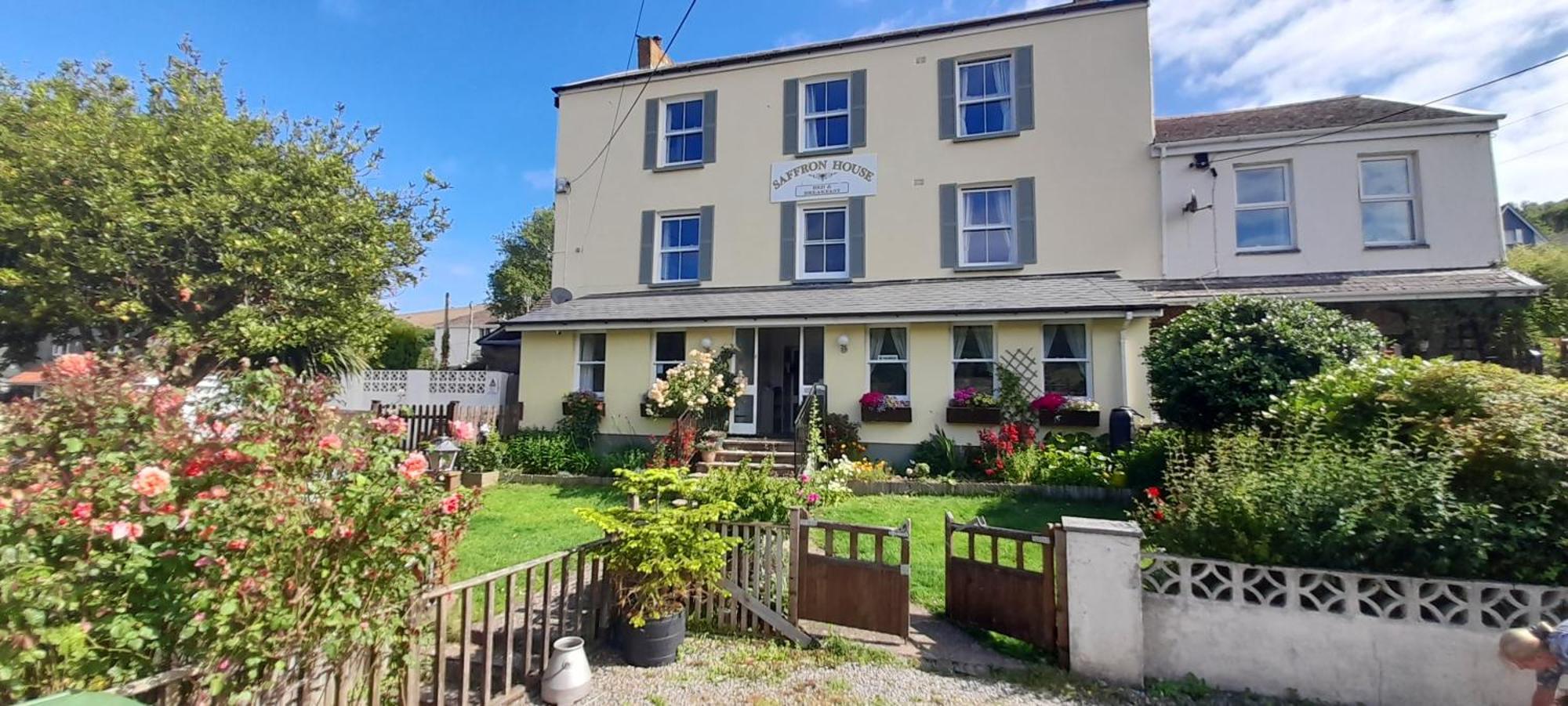Saffron House Bed & Breakfast Combe Martin Exterior photo